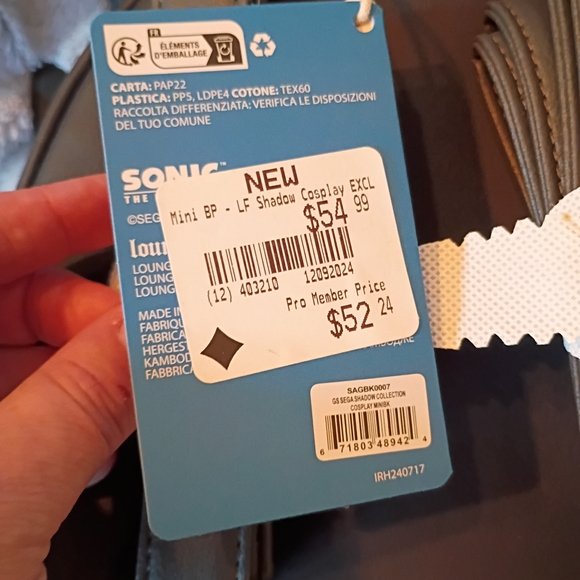 Loungefly Sonic The Hedgehog Shadow Mini Backpack GameStop Exclusive New w/ Tags - Picture 8 of 9